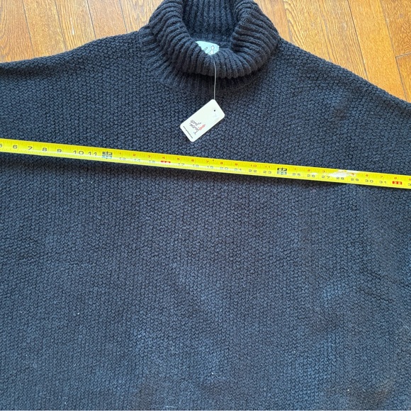 NWT April Marin Elegant Black Knit Shawl - Picture 3 of 6